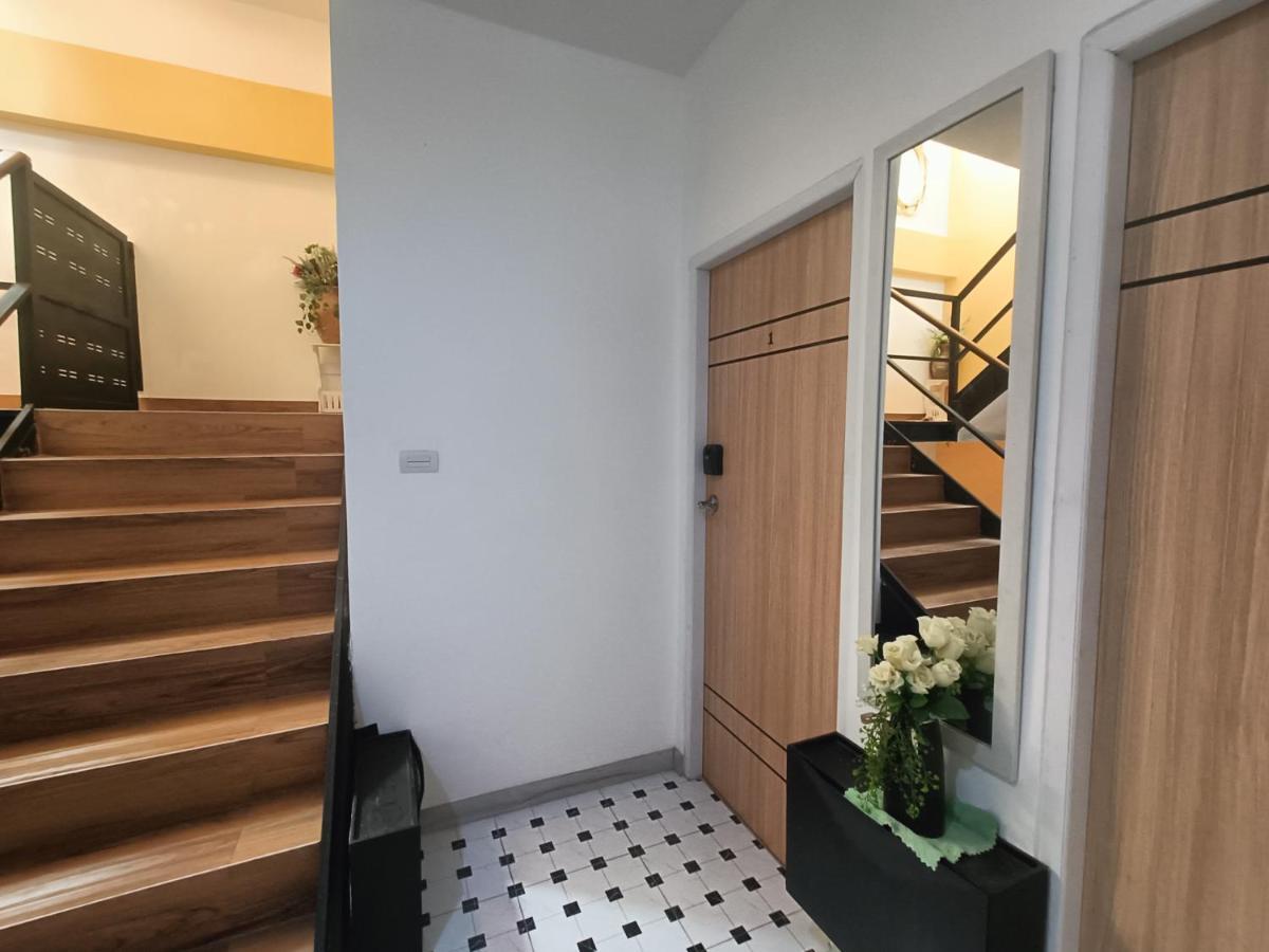 Merit Courtyard Suvarnaphumi House Банкок Екстериор снимка