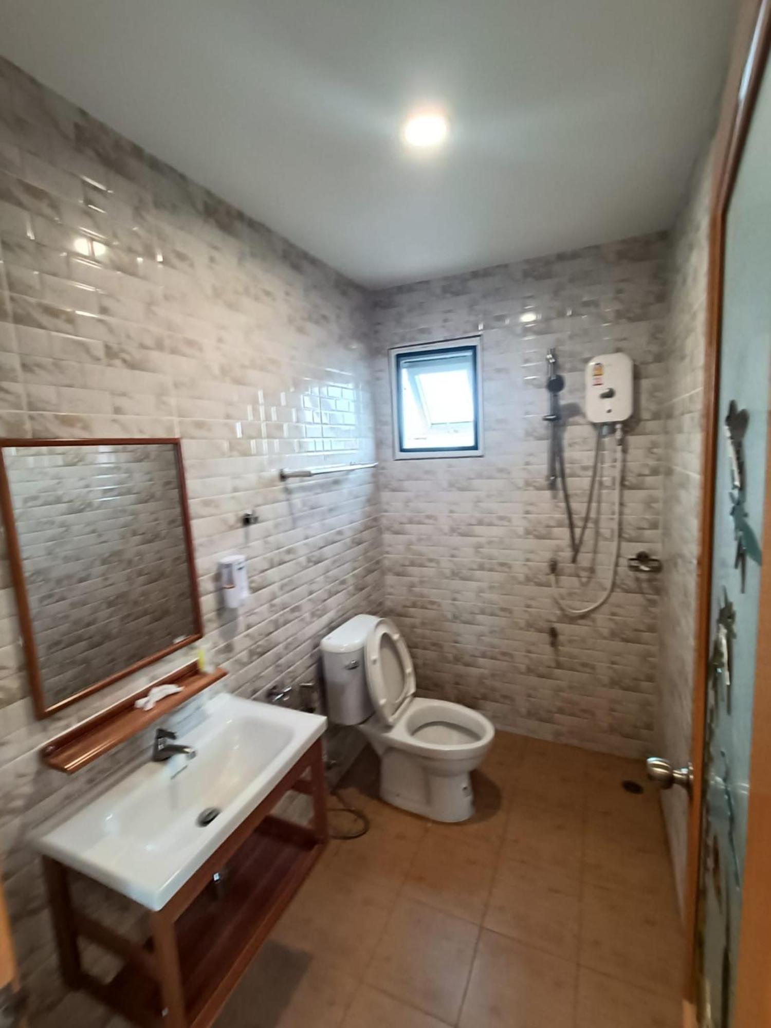 Merit Courtyard Suvarnaphumi House Банкок Екстериор снимка