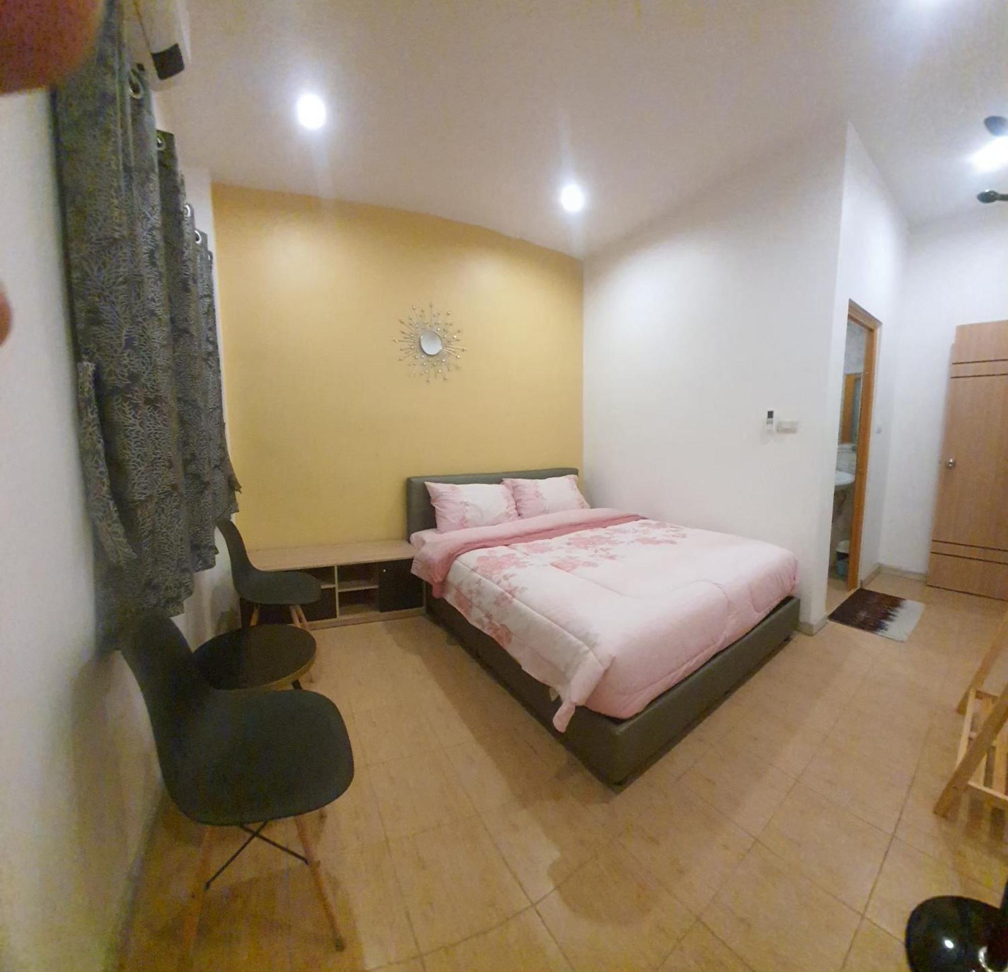 Merit Courtyard Suvarnaphumi House Банкок Екстериор снимка